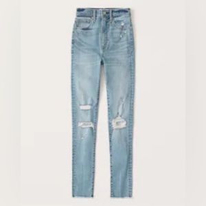 Abercrombie NWT Ultra High Rise Skinny